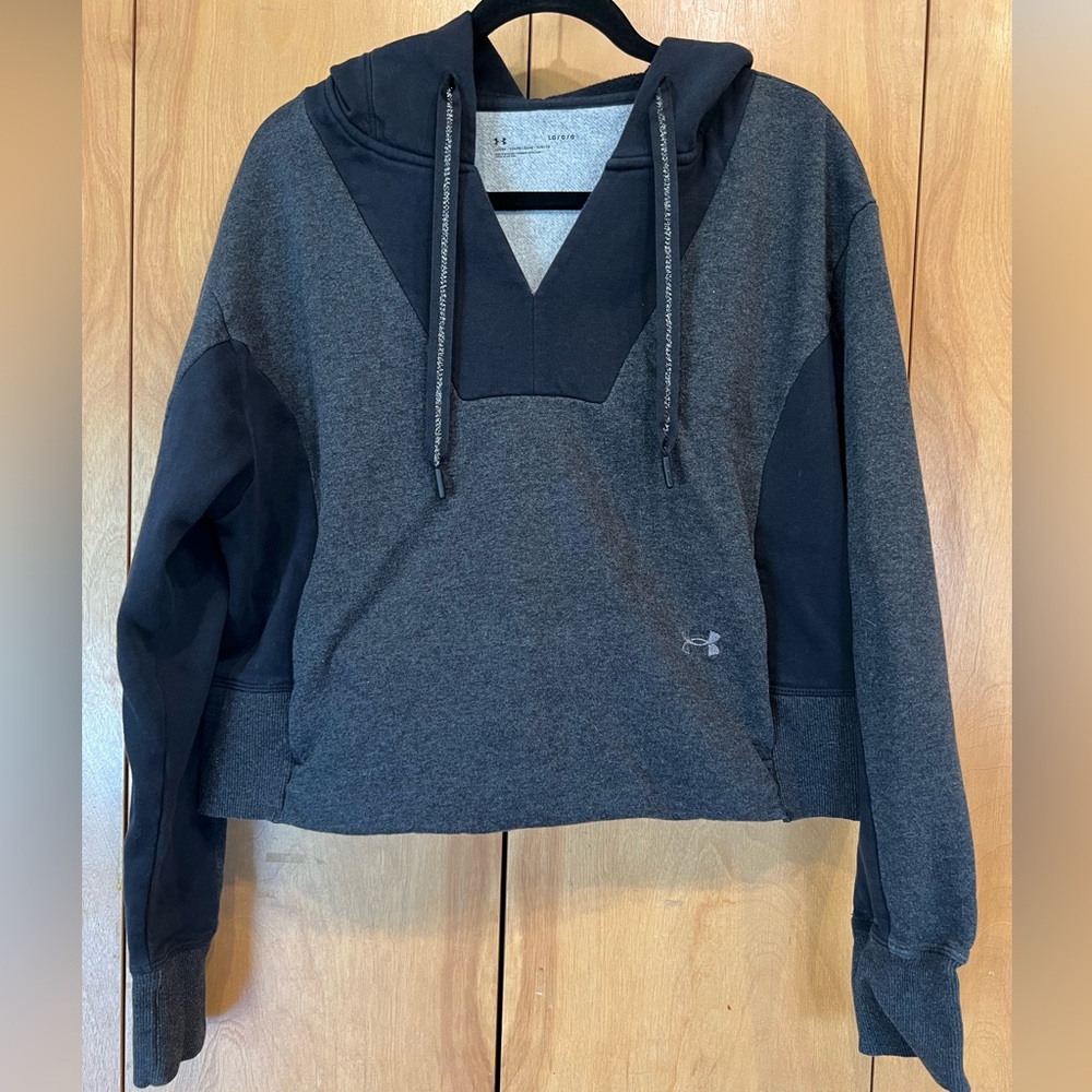 Under Armour Crop Hoodie
